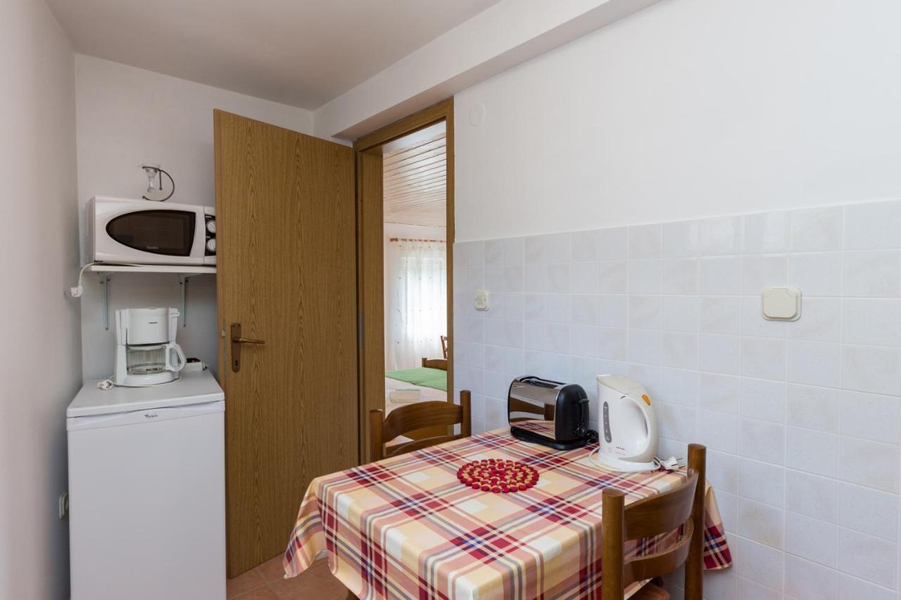 Apartments Miskovic Donje Celo Bilik gambar